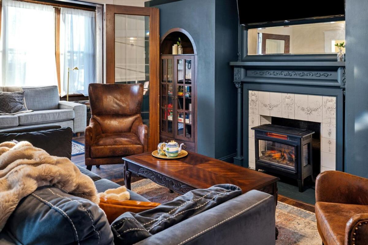 Holiday home Distinguished Victorian With A Family-focused Feel, Quiet Neighborhood *
