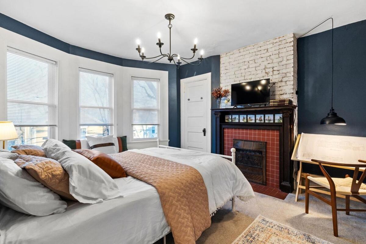 Holiday home Distinguished Victorian With A Family-focused Feel, Quiet Neighborhood *