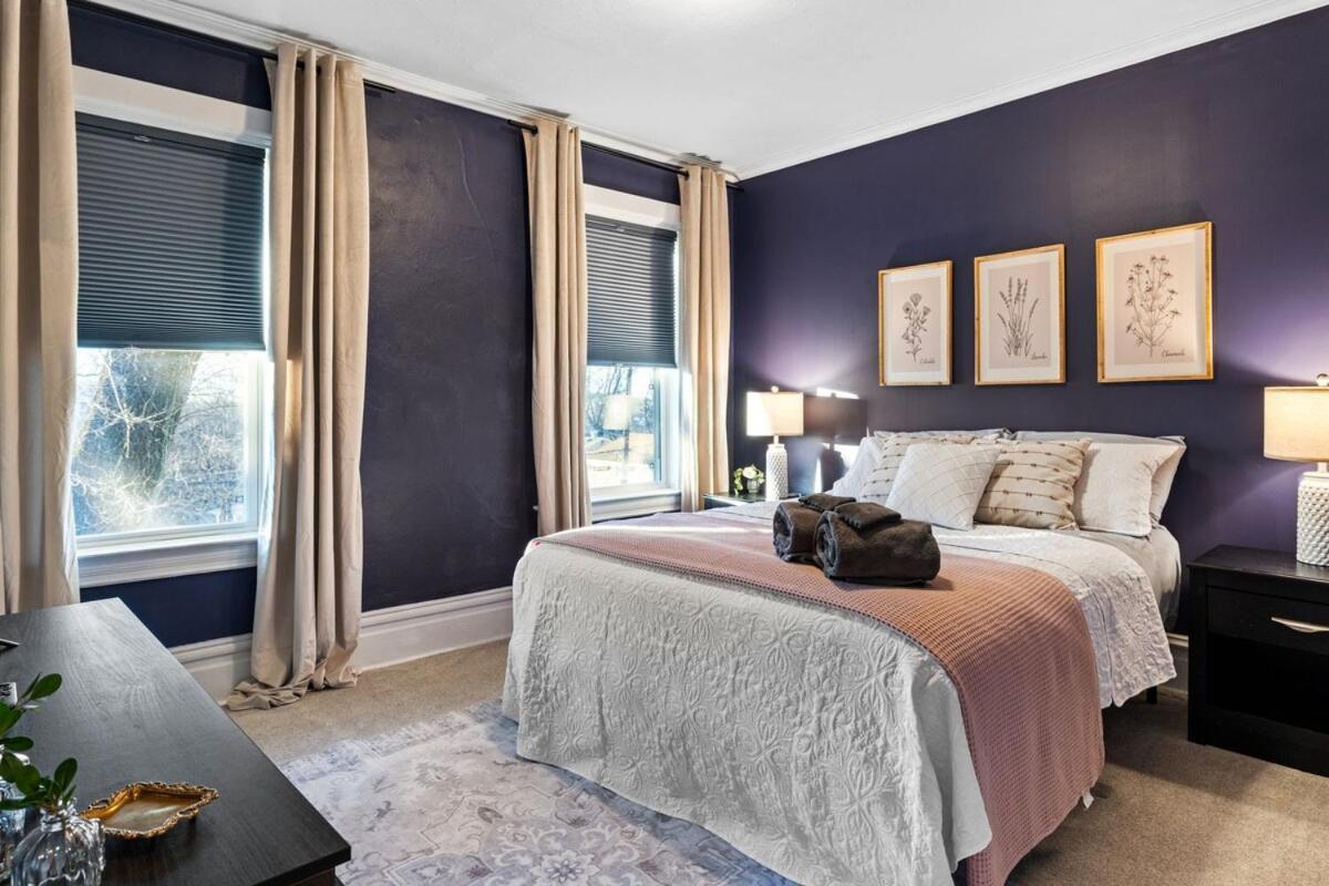 Distinguished Victorian With A Family-focused Feel, Quiet Neighborhood *