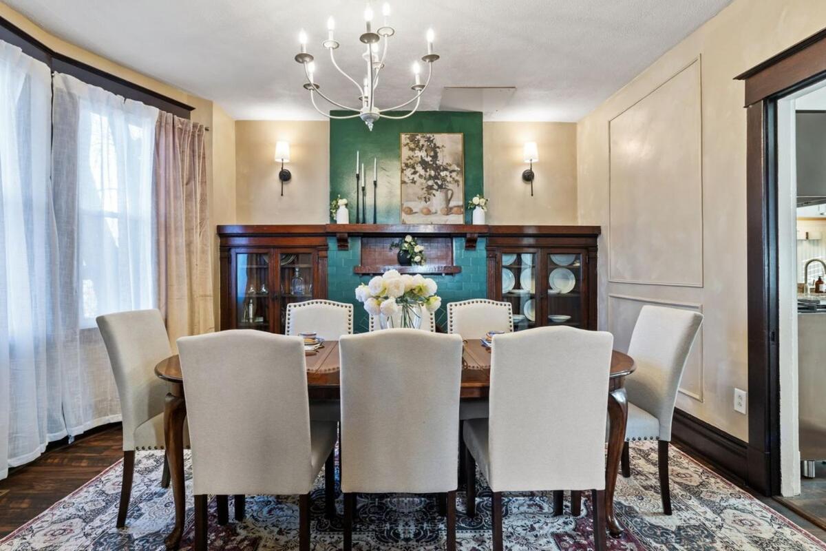 Distinguished Victorian With A Family-focused Feel, Quiet Neighborhood Holiday home Pittsburgh