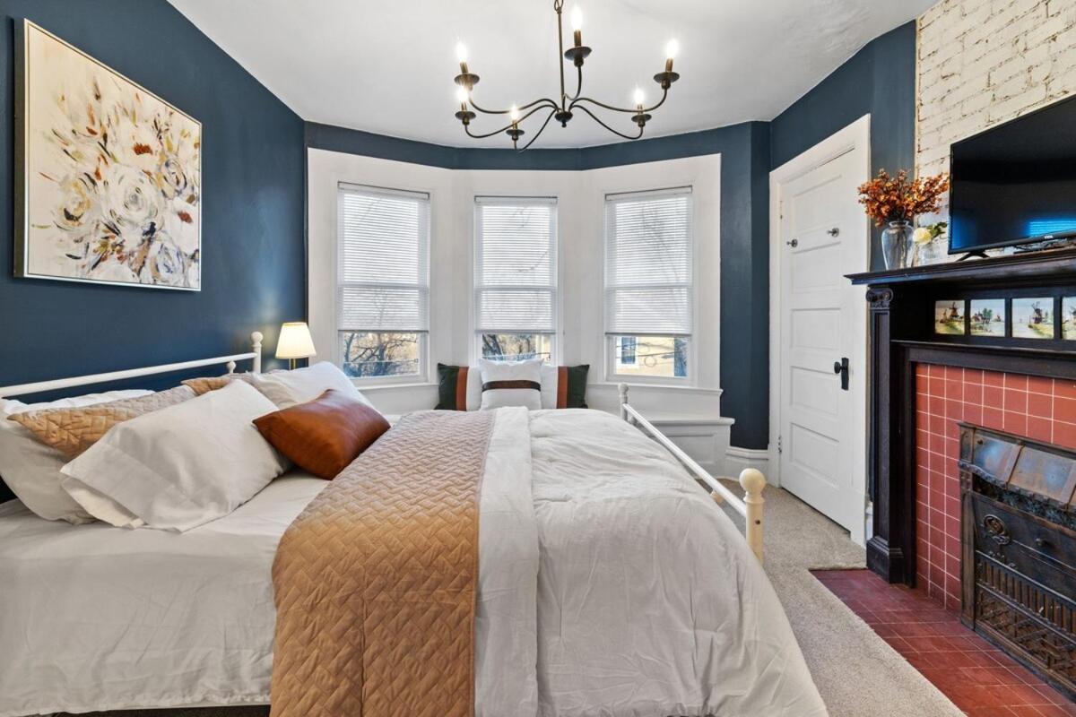 Distinguished Victorian With A Family-focused Feel, Quiet Neighborhood Pittsburgh