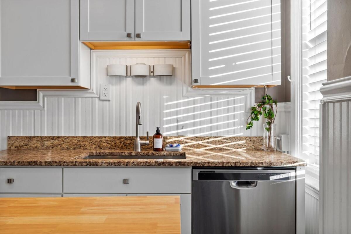 Сasa de vacaciones Distinguished Victorian With A Family-focused Feel, Quiet Neighborhood *