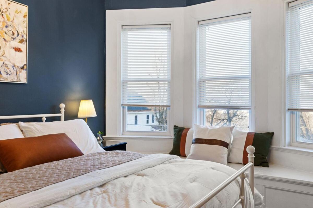 Distinguished Victorian With A Family-focused Feel, Quiet Neighborhood Сasa de vacaciones Pittsburgh